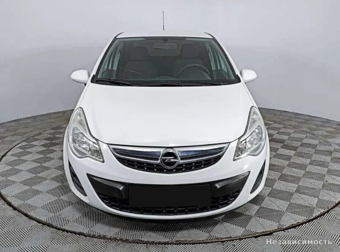 Opel Corsa 2013 с пробегом — фото 2