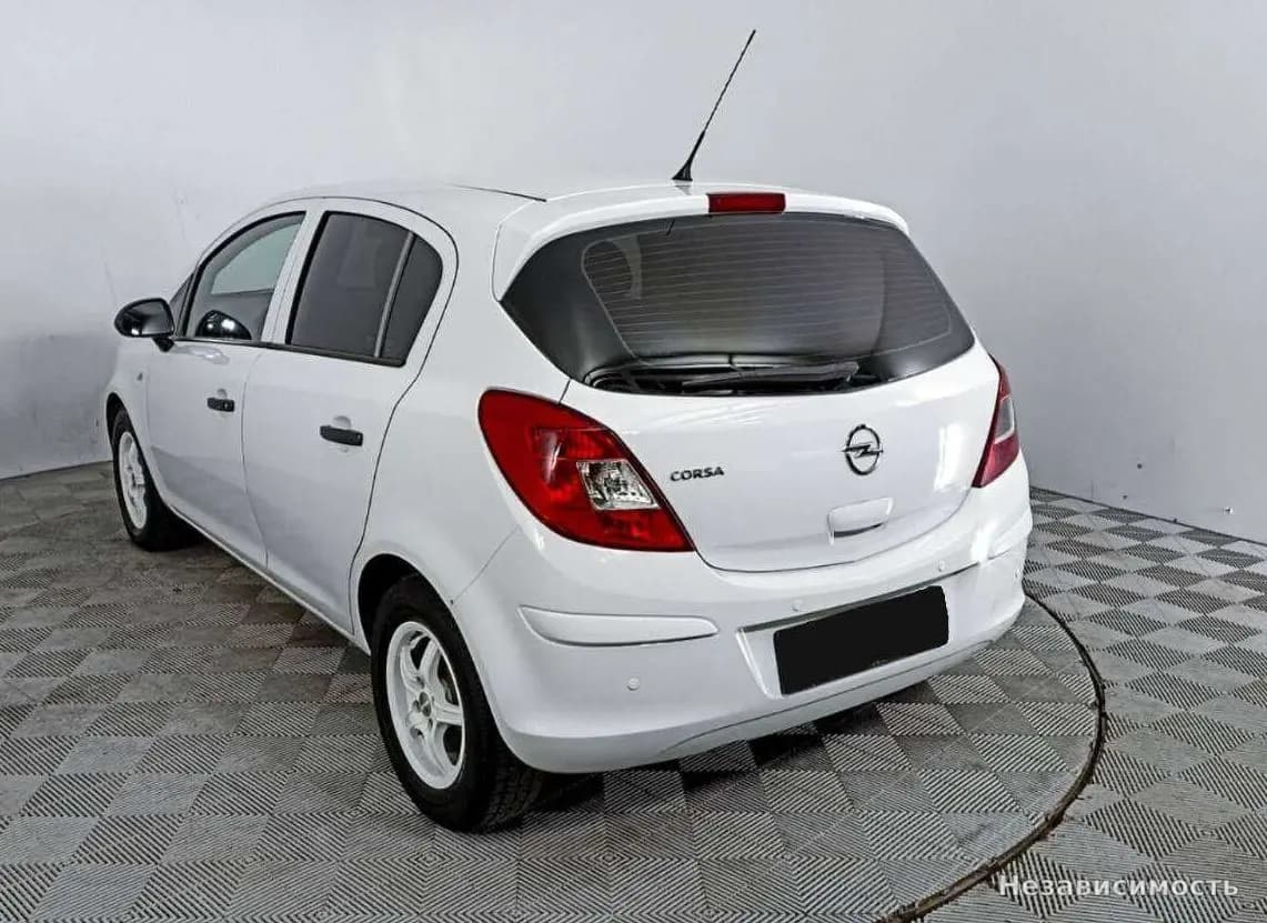 Opel Corsa 2013 с пробегом — фото 7