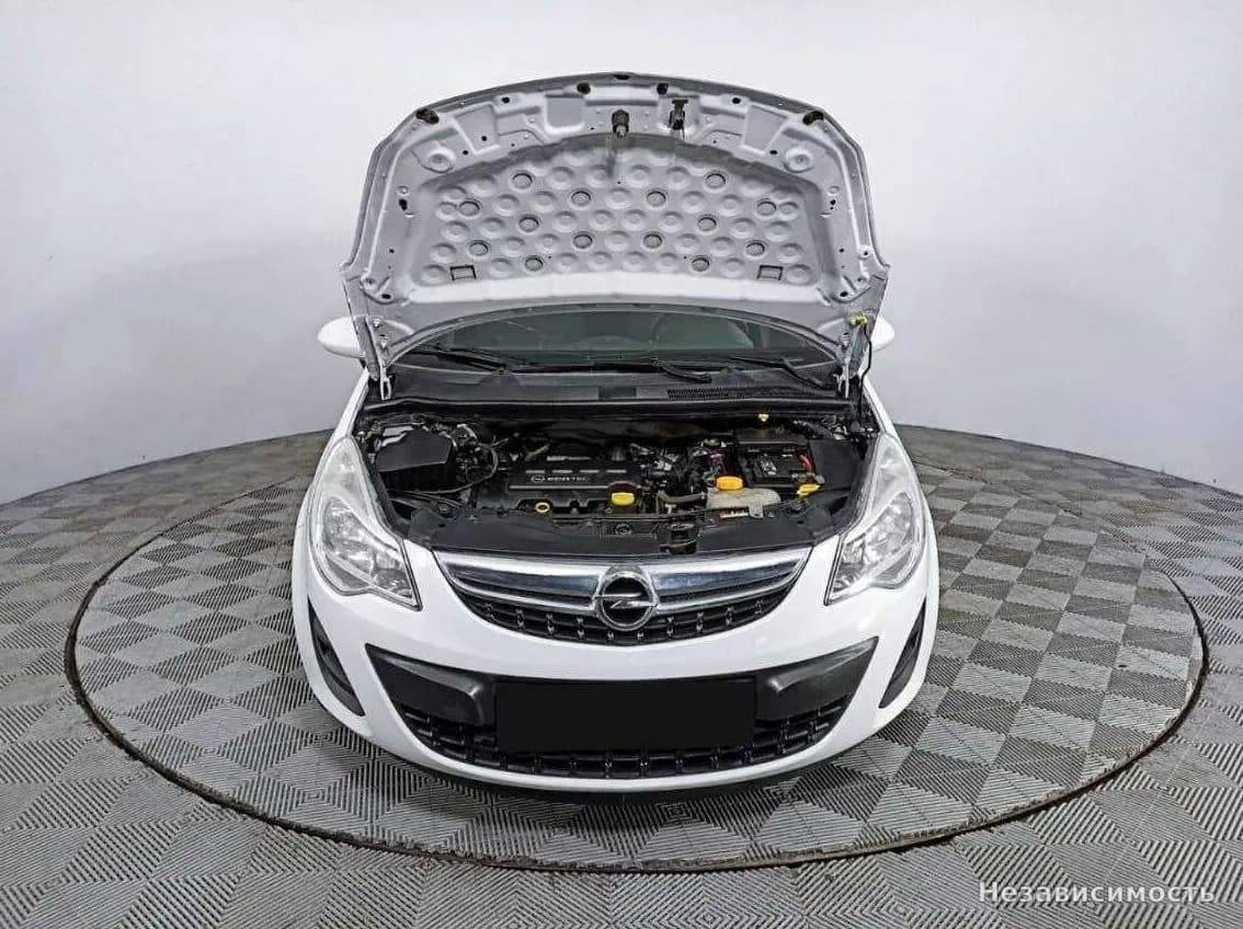 Opel Corsa 2013 с пробегом — фото 9