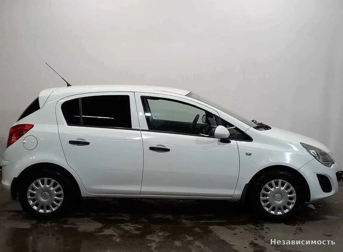 Opel Corsa 2012 с пробегом — фото 4