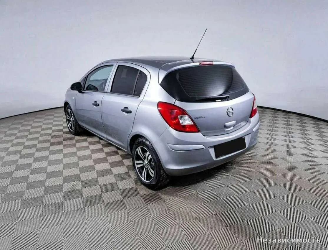 Opel Corsa 2012 с пробегом — фото 7