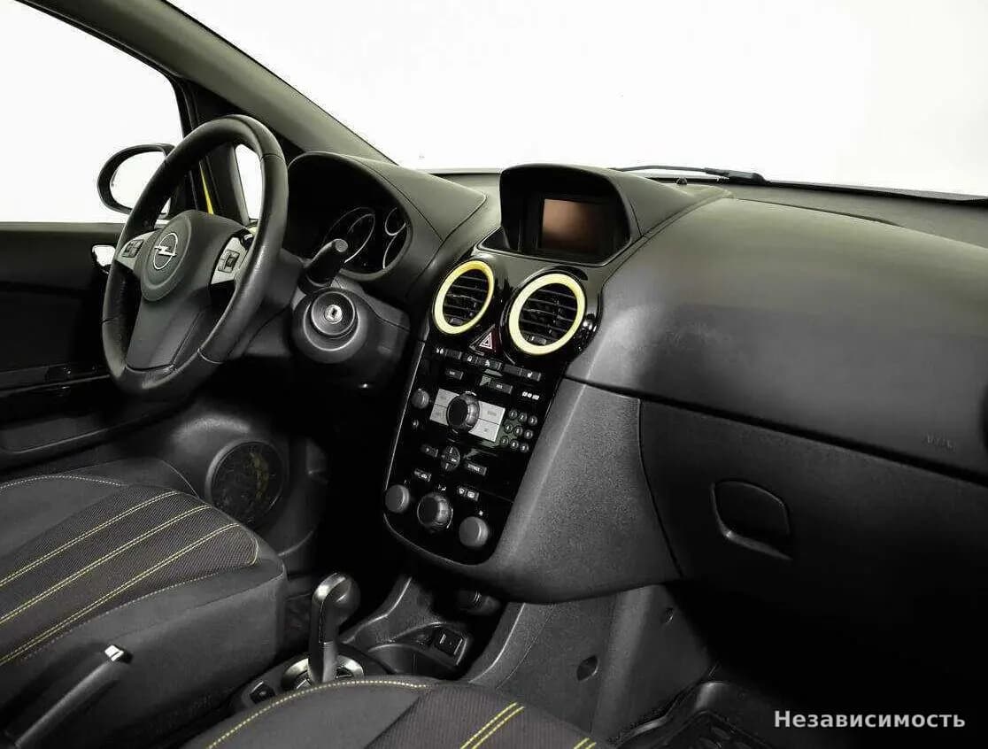 Opel Corsa 2014 с пробегом — фото 9