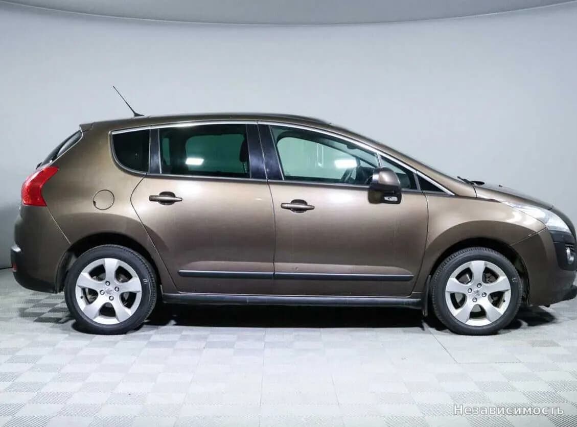 Peugeot 3008 2013 с пробегом — фото 4