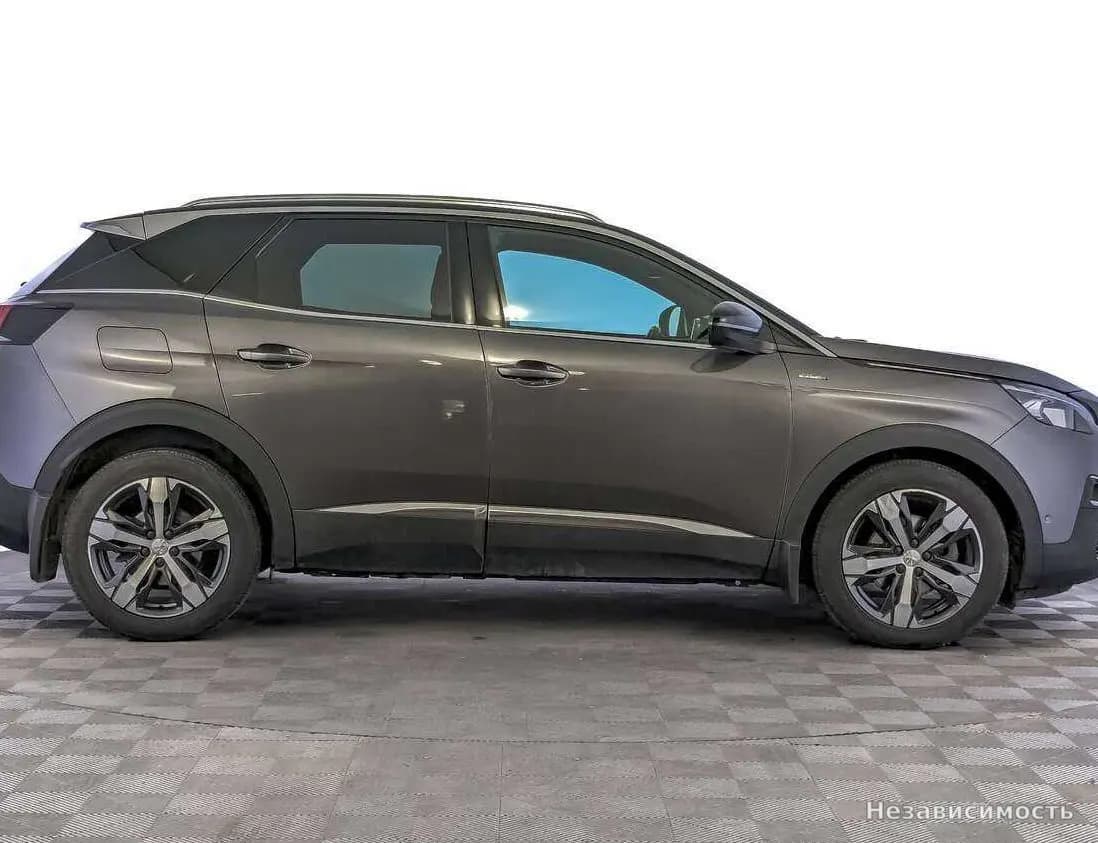 Peugeot 3008 2018 с пробегом — фото 4