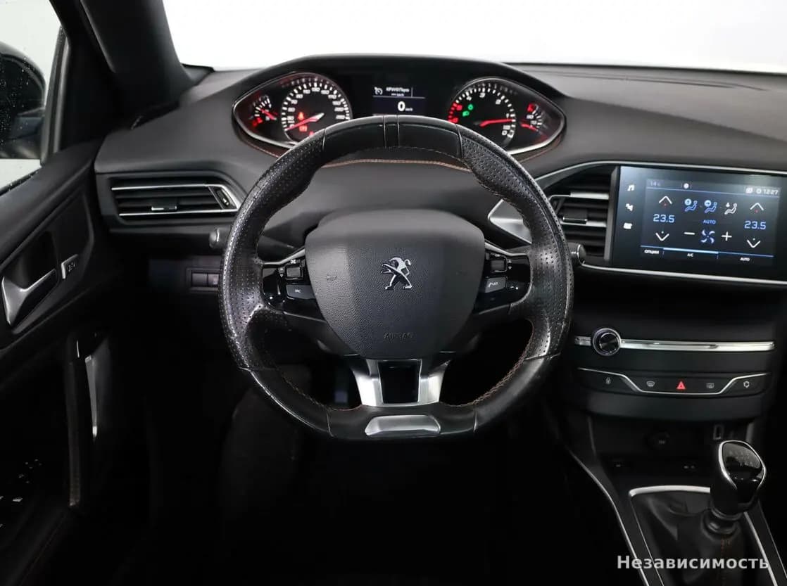 Peugeot 308 2019 с пробегом — фото 8