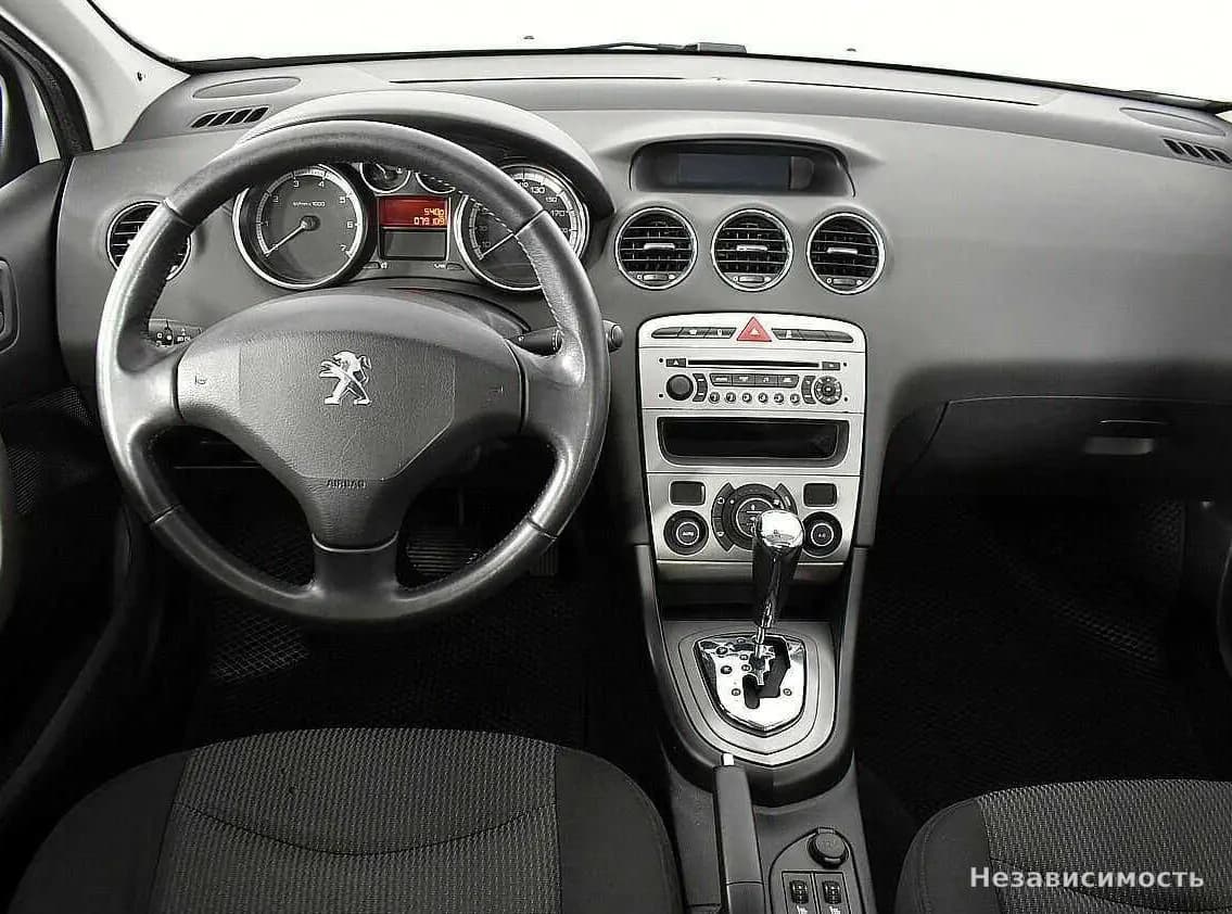 Peugeot 408 2013 с пробегом — фото 10