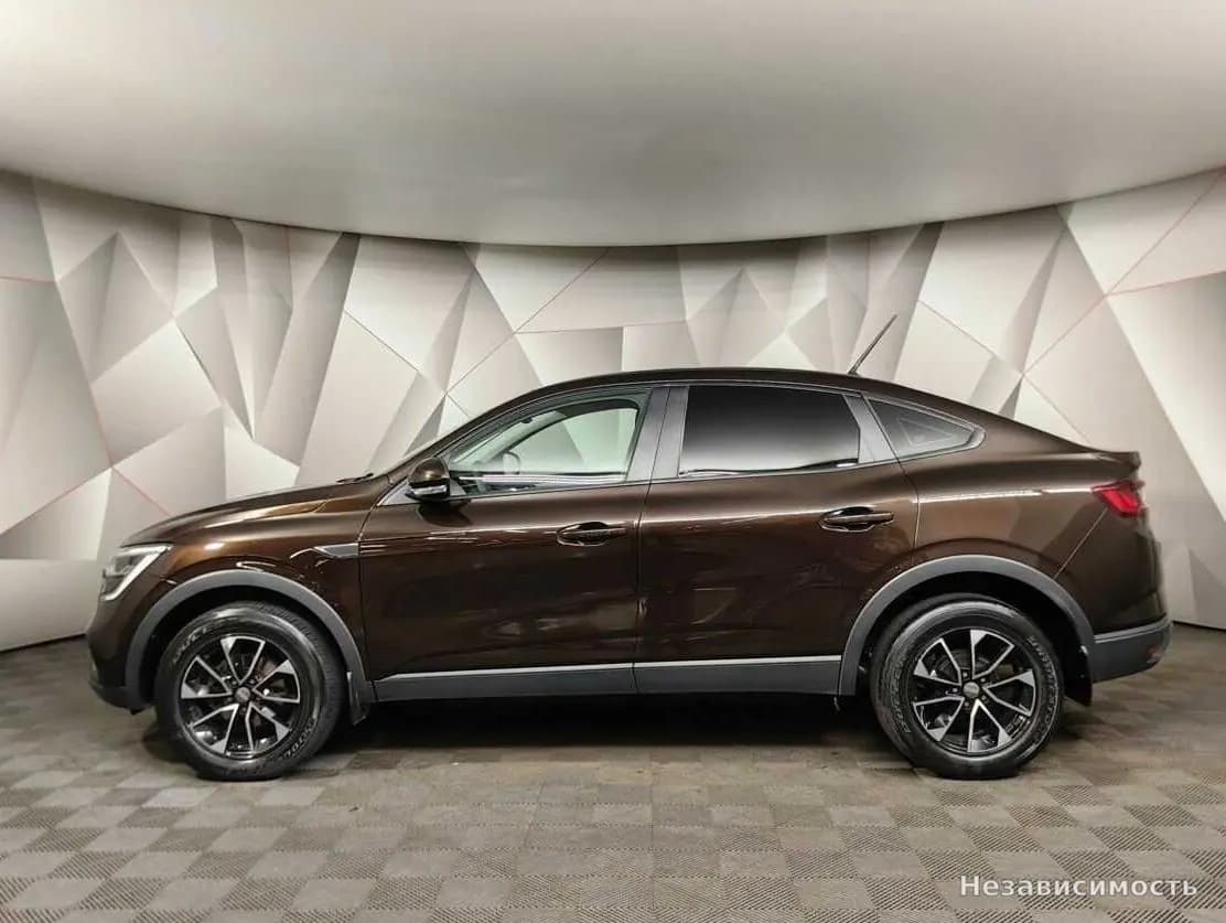 Renault Arkana 2019 с пробегом — фото 5