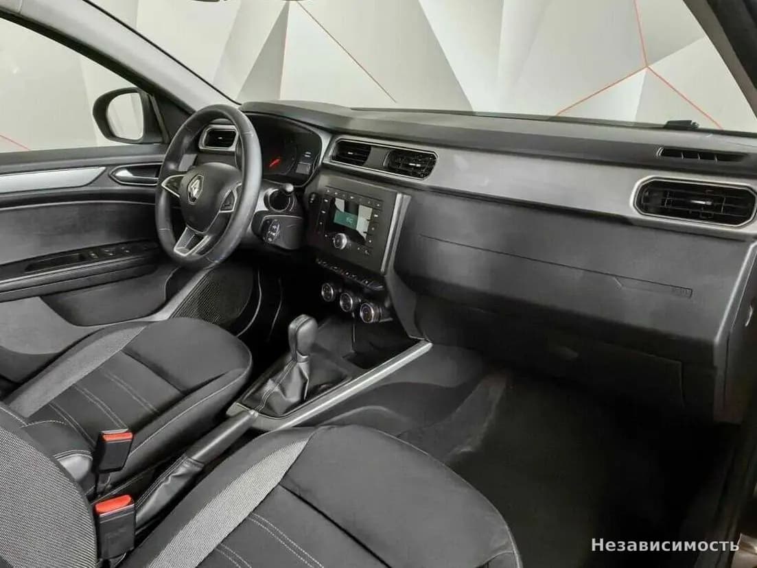 Renault Arkana 2019 с пробегом — фото 9