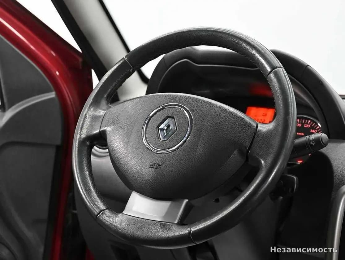Renault Duster 2014 с пробегом — фото 8