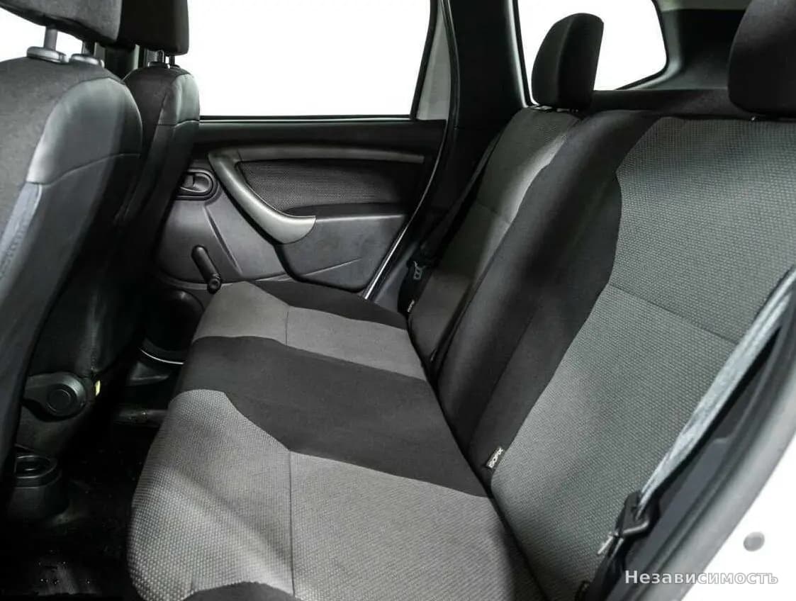 Renault Duster 2016 с пробегом — фото 10