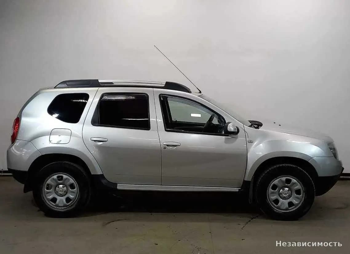 Renault Duster 2012 с пробегом — фото 4