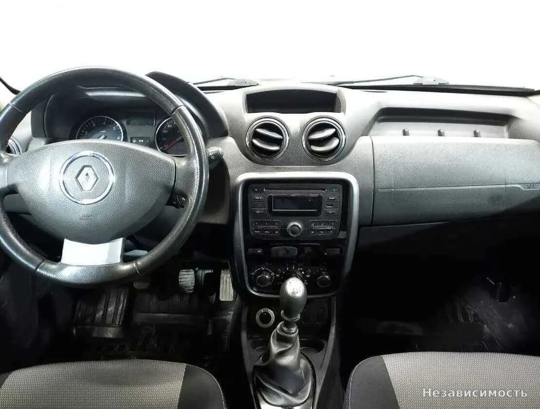 Renault Duster 2012 с пробегом — фото 9