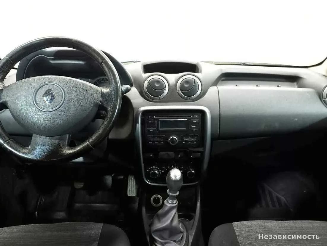 Renault Duster 2014 с пробегом — фото 9