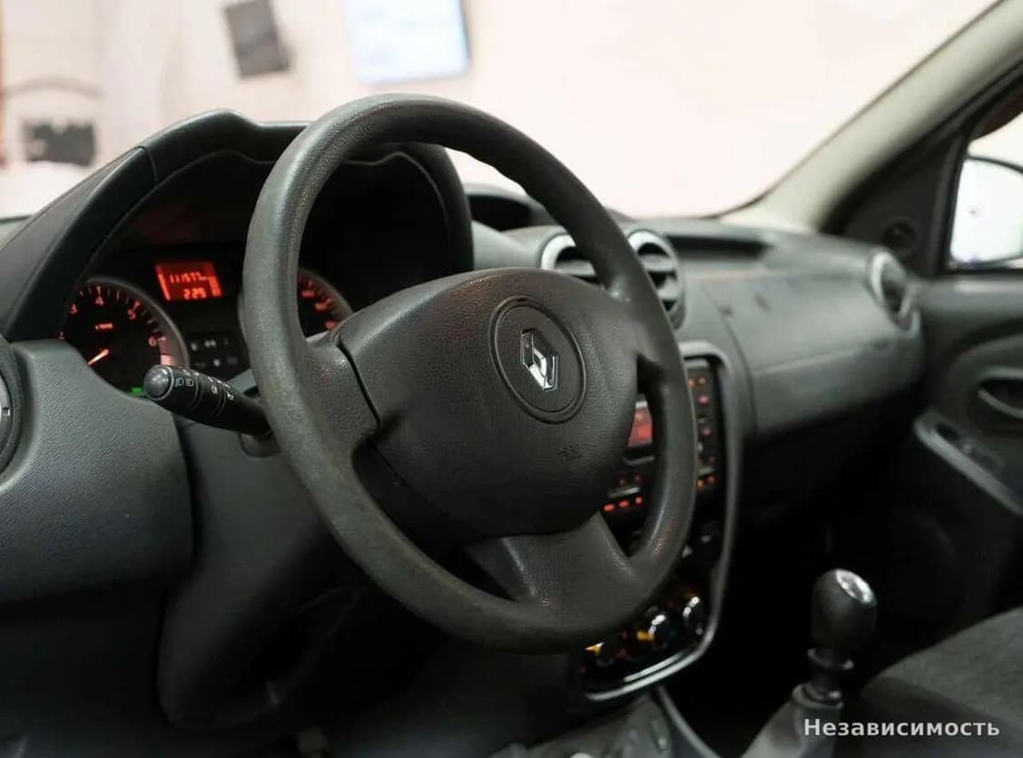 Renault Duster 2013 с пробегом — фото 5