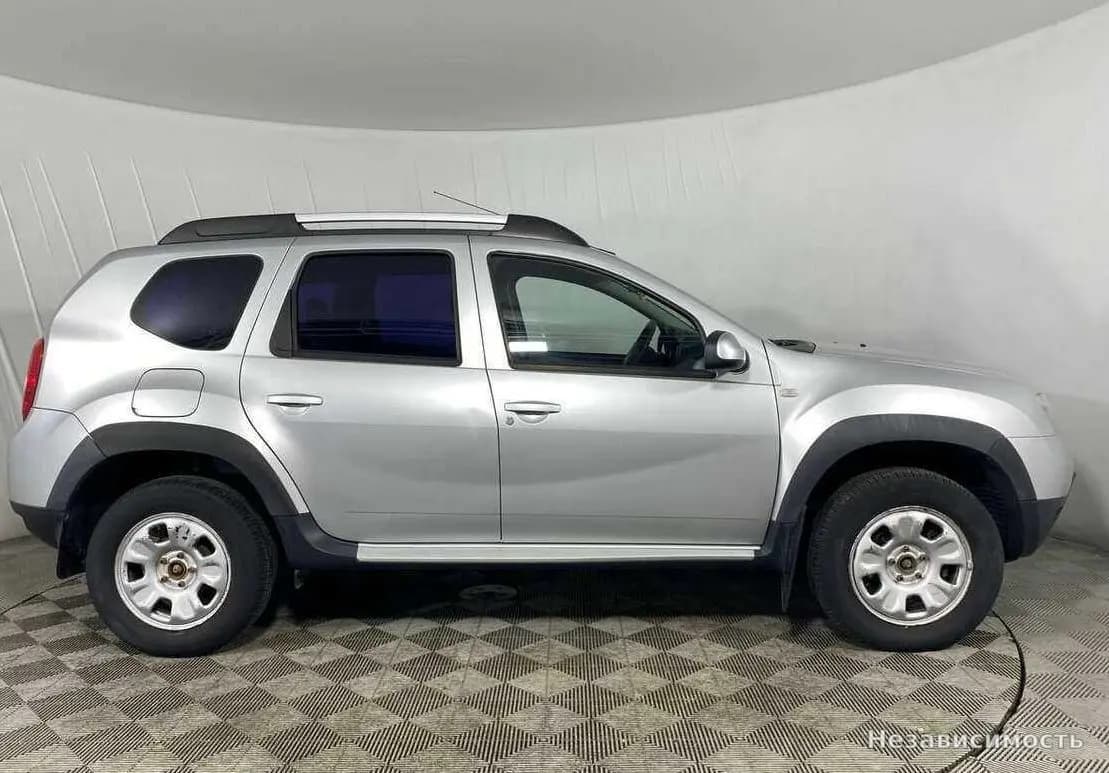 Renault Duster 2014 с пробегом — фото 4