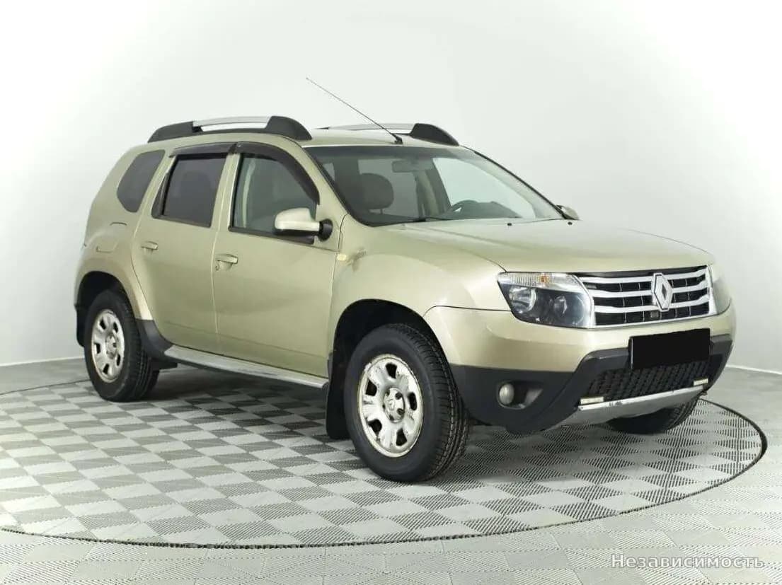 Renault Duster 2012 с пробегом — фото 3