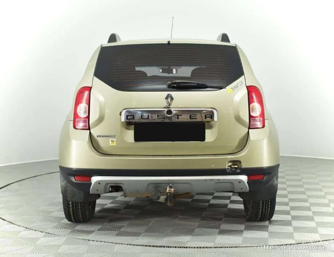 Renault Duster 2012 с пробегом — фото 6