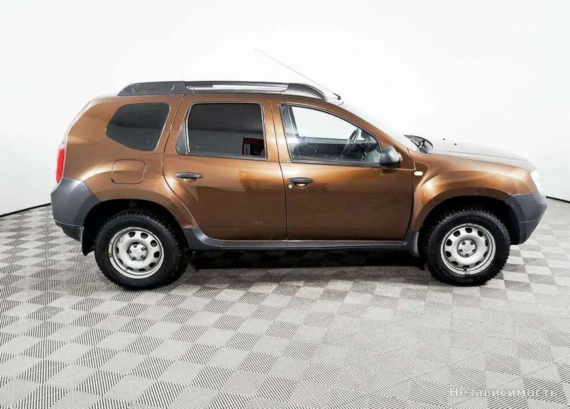 Renault Duster 2014 с пробегом — фото 4