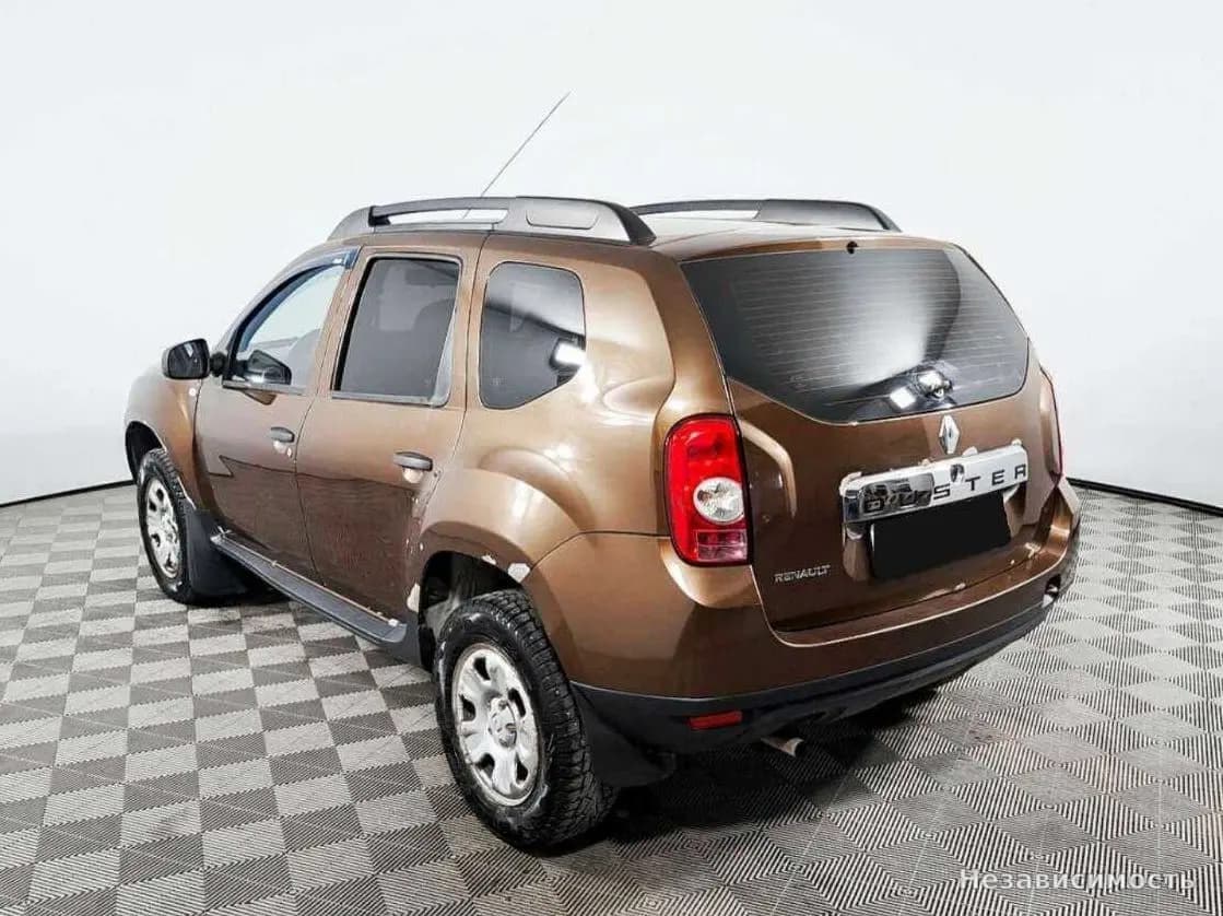 Renault Duster 2012 с пробегом — фото 7