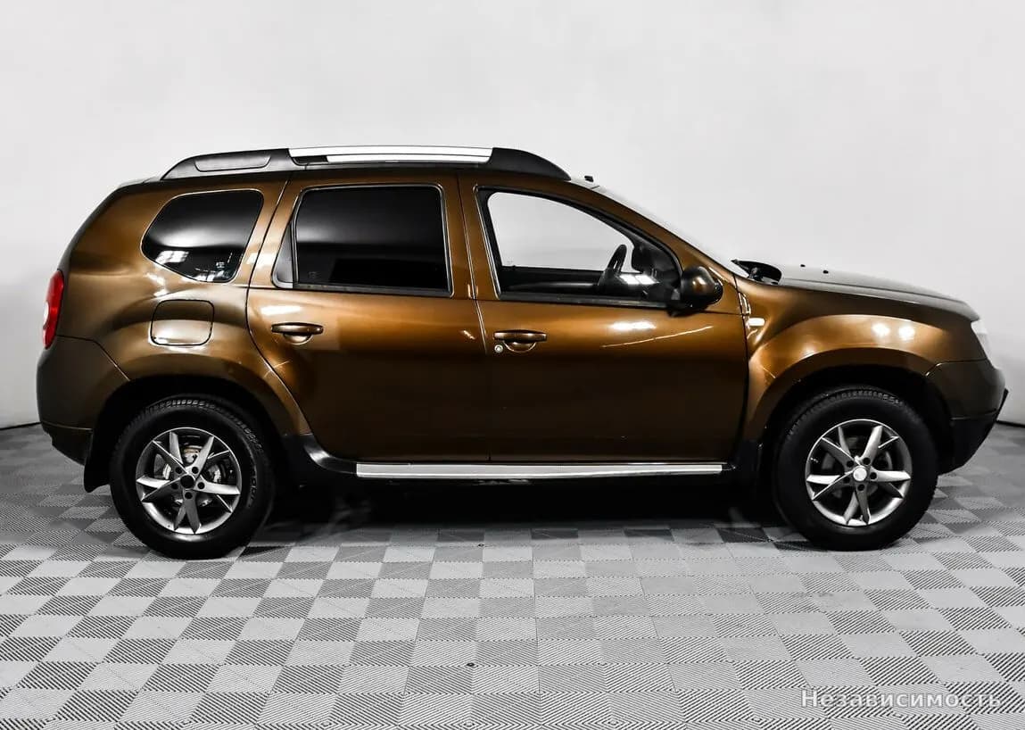 Renault Duster 2015 с пробегом — фото 4