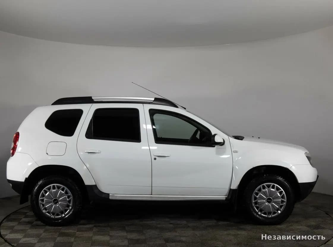 Renault Duster 2014 с пробегом — фото 4