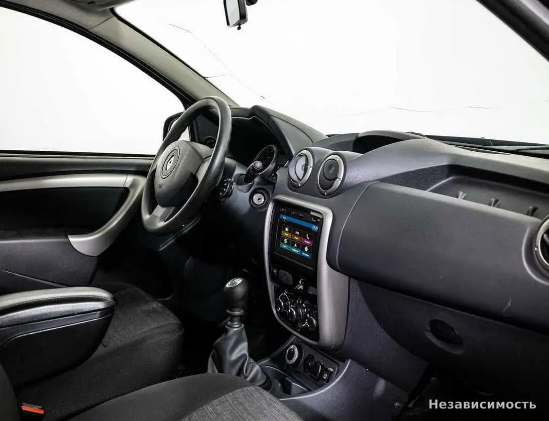 Renault Duster 2015 с пробегом — фото 8