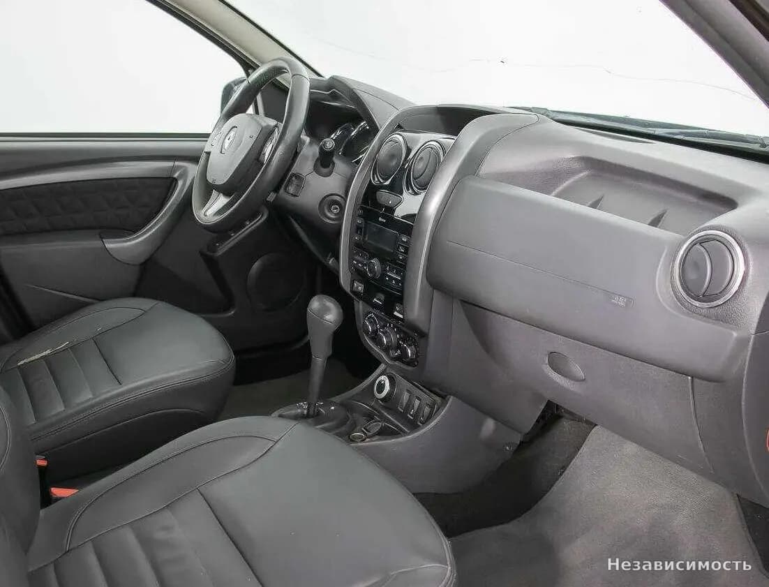 Renault Duster 2017 с пробегом — фото 9