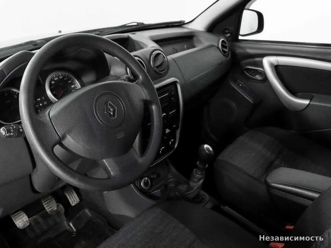 Renault Duster 2014 с пробегом — фото 8