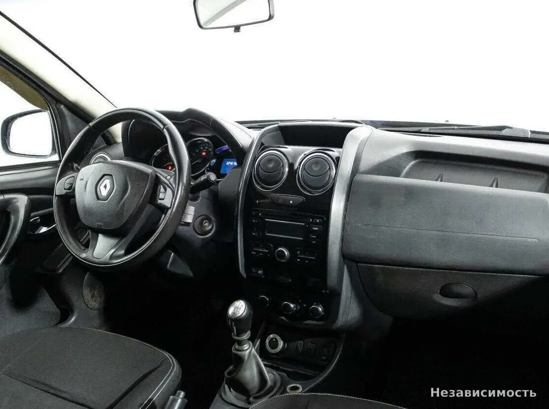 Renault Duster 2016 с пробегом — фото 9