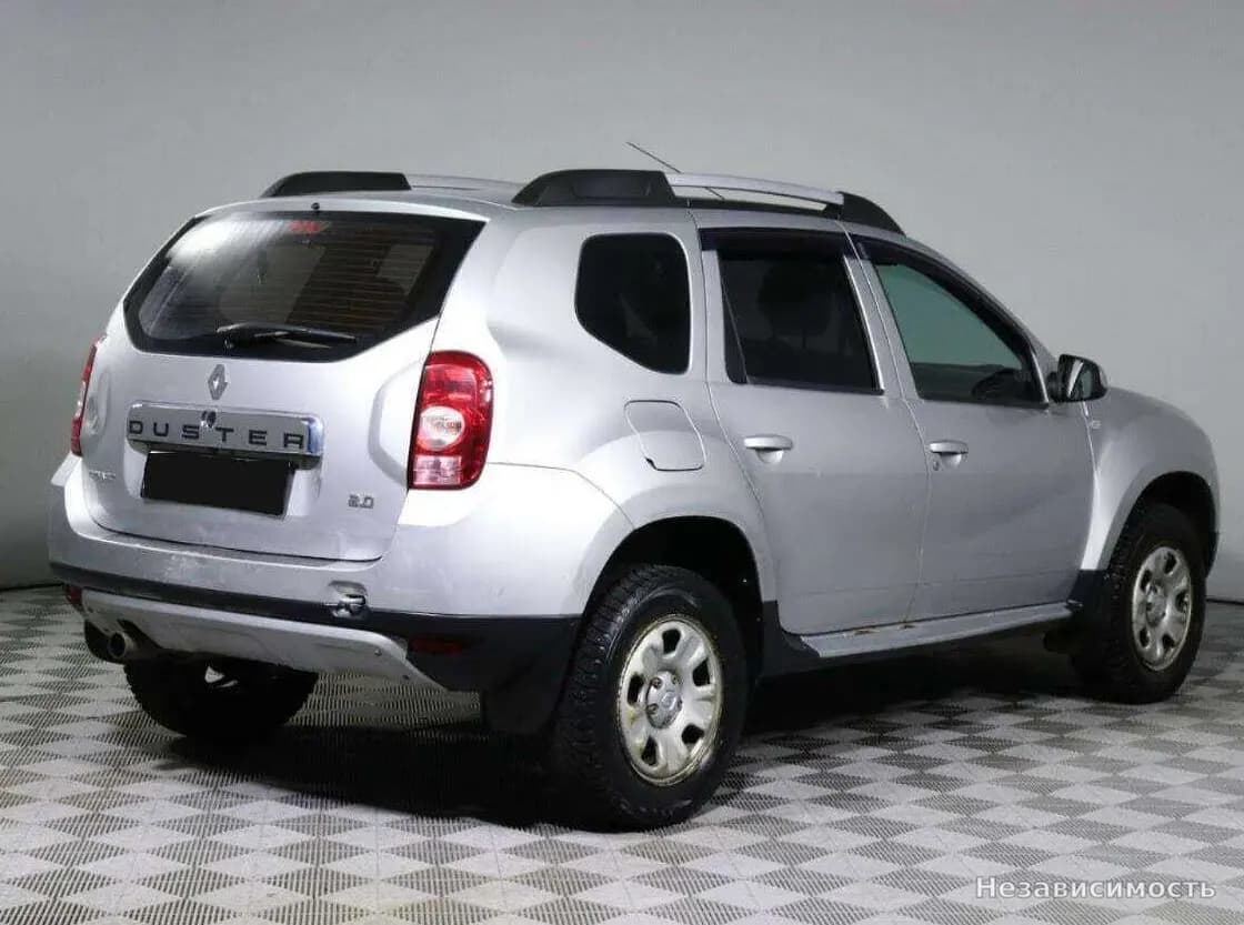 Renault Duster 2012 с пробегом — фото 5