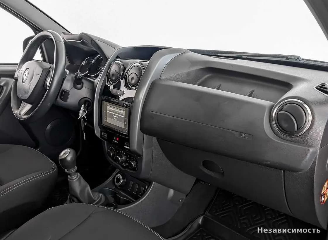 Renault Duster 2016 с пробегом — фото 9
