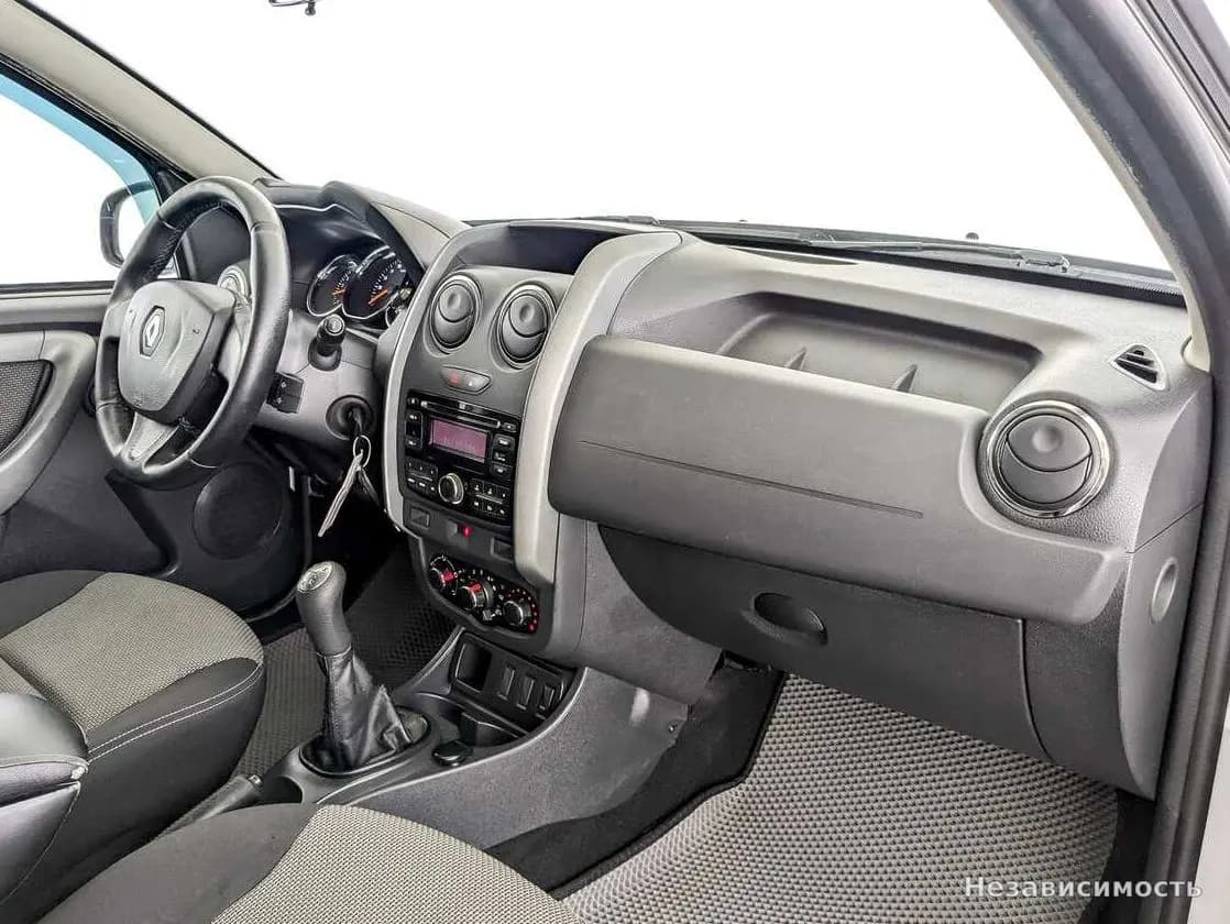Renault Duster 2017 с пробегом — фото 9
