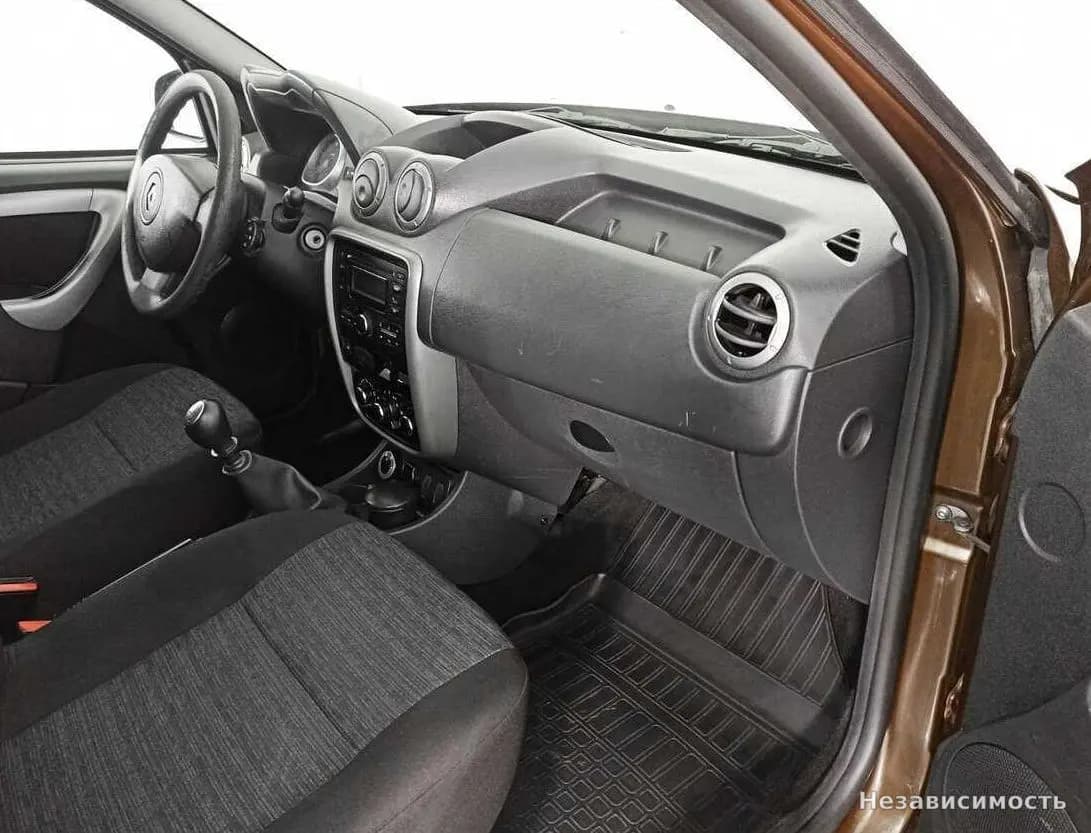 Renault Duster 2014 с пробегом — фото 9