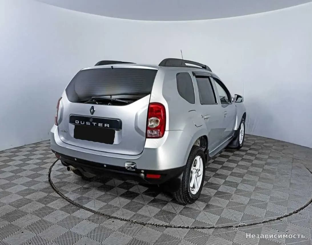 Renault Duster 2012 с пробегом — фото 5