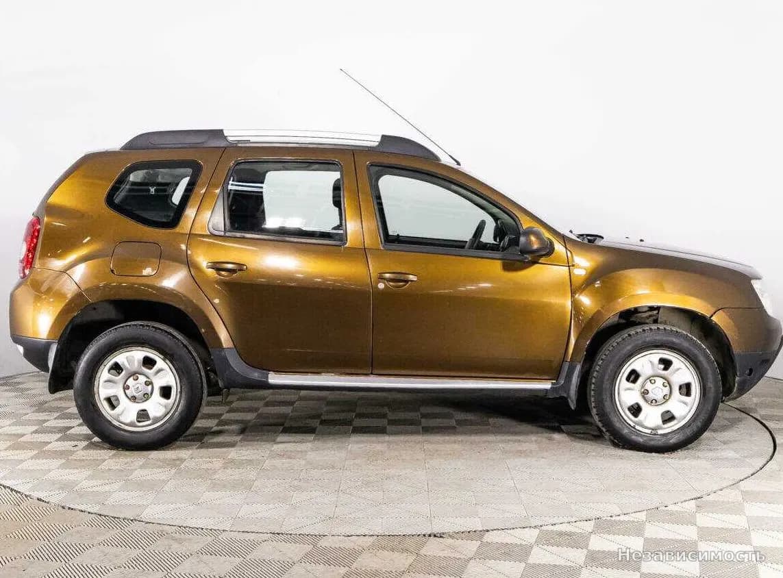 Renault Duster 2013 с пробегом — фото 4