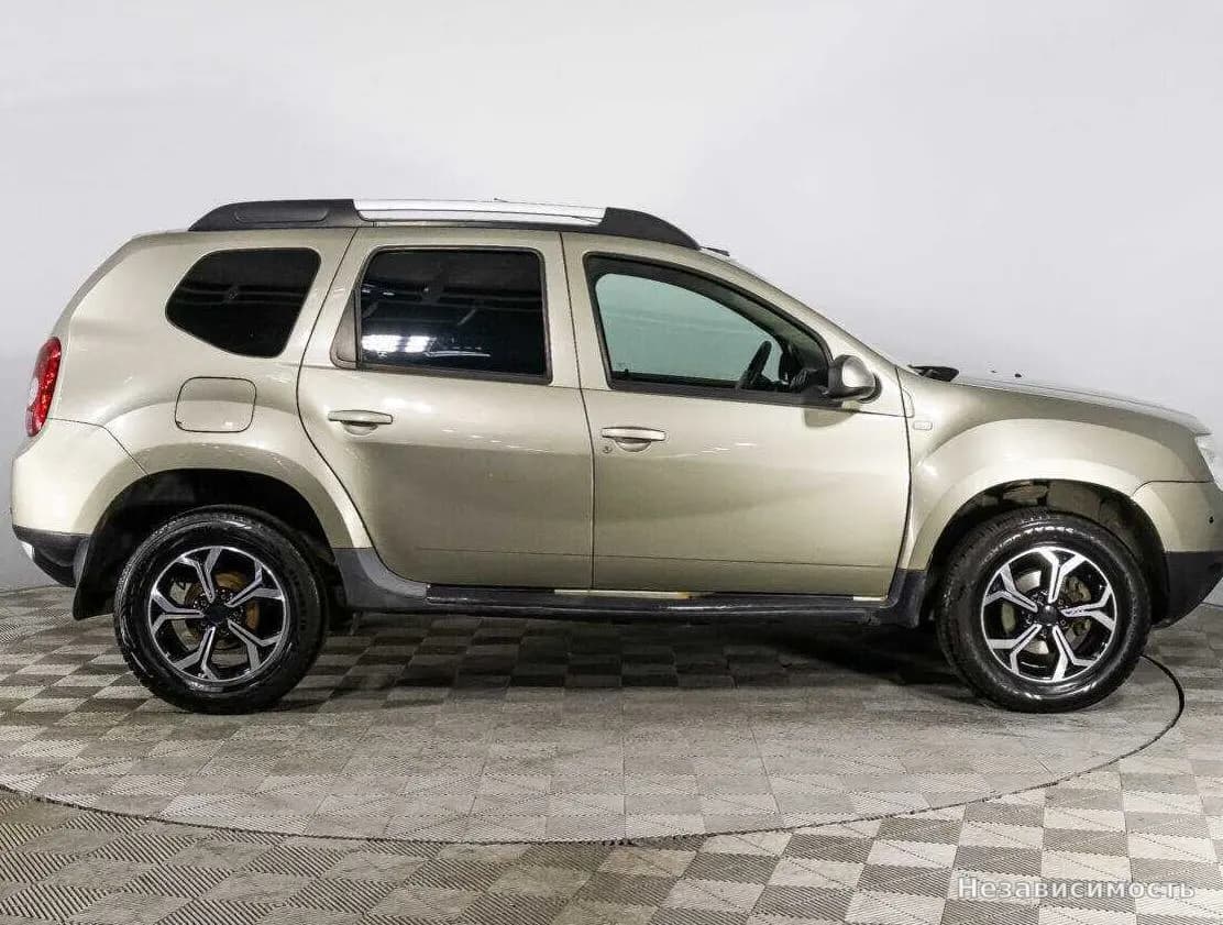 Renault Duster 2015 с пробегом — фото 4