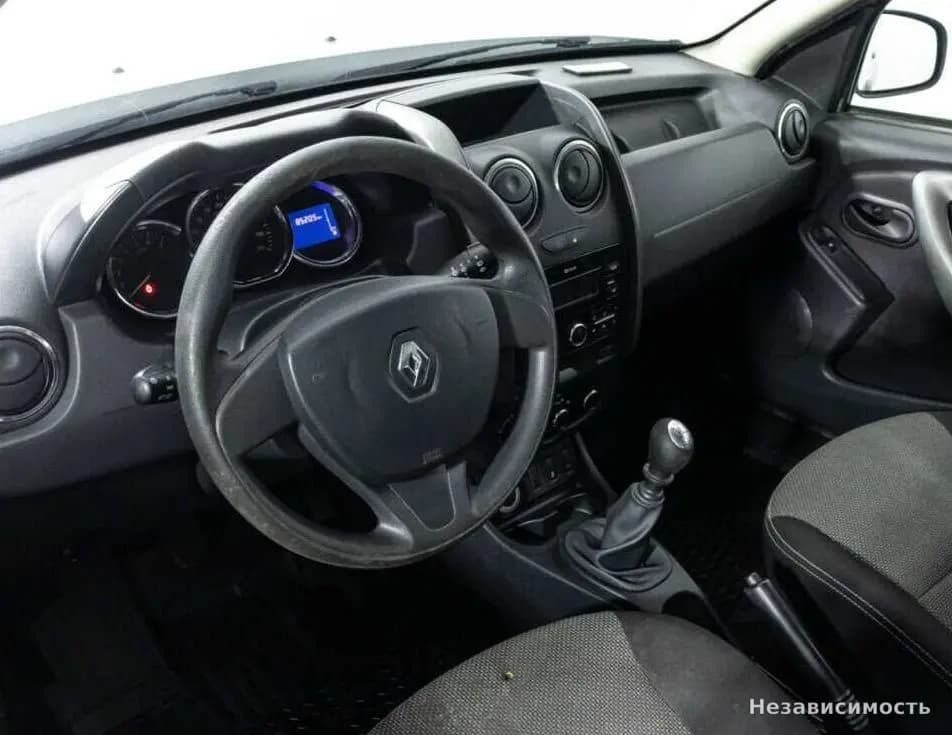 Renault Duster 2017 с пробегом — фото 8