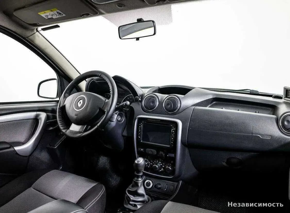 Renault Duster 2013 с пробегом — фото 9