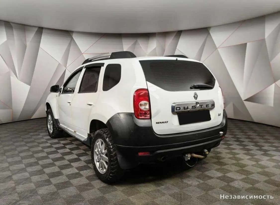 Renault Duster 2012 с пробегом — фото 4