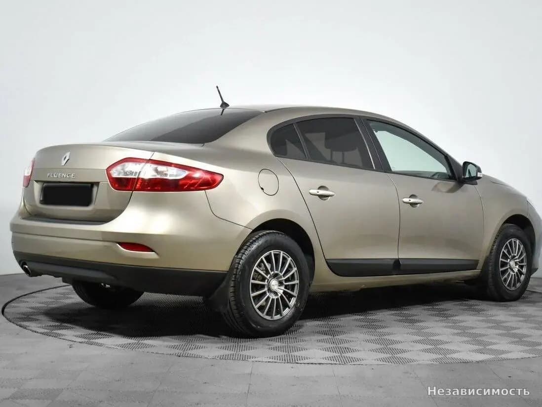 Renault Fluence 2013 с пробегом — фото 4