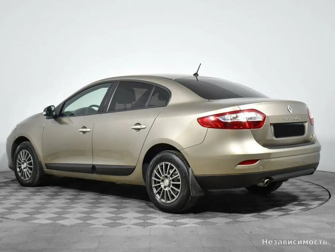 Renault Fluence 2013 с пробегом — фото 6