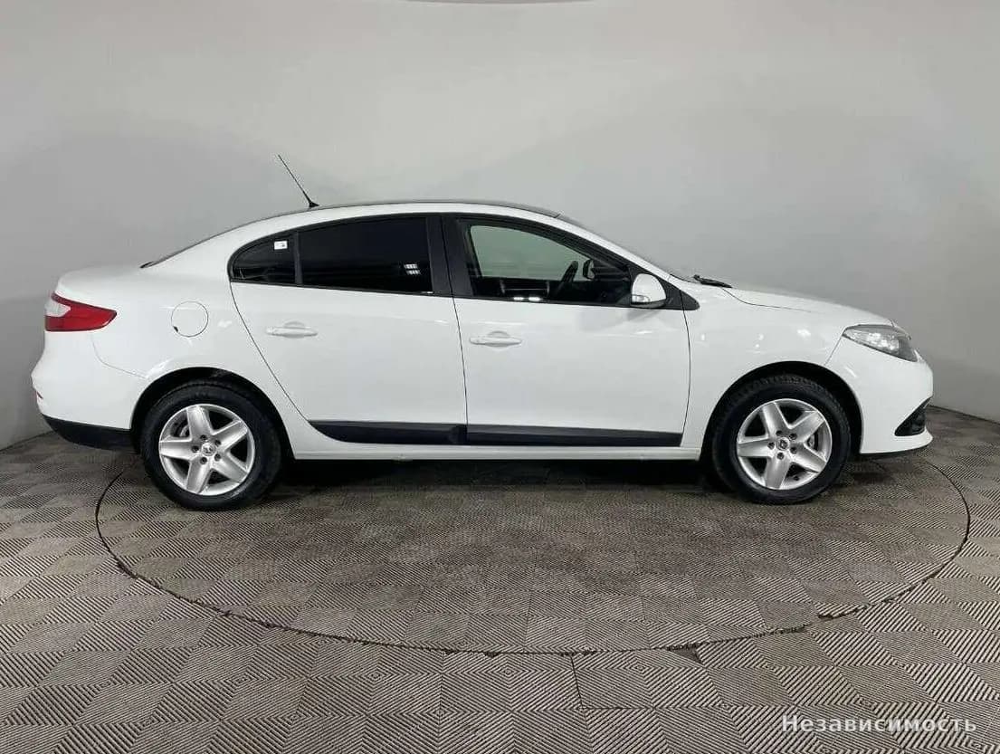 Renault Fluence 2015 с пробегом — фото 4