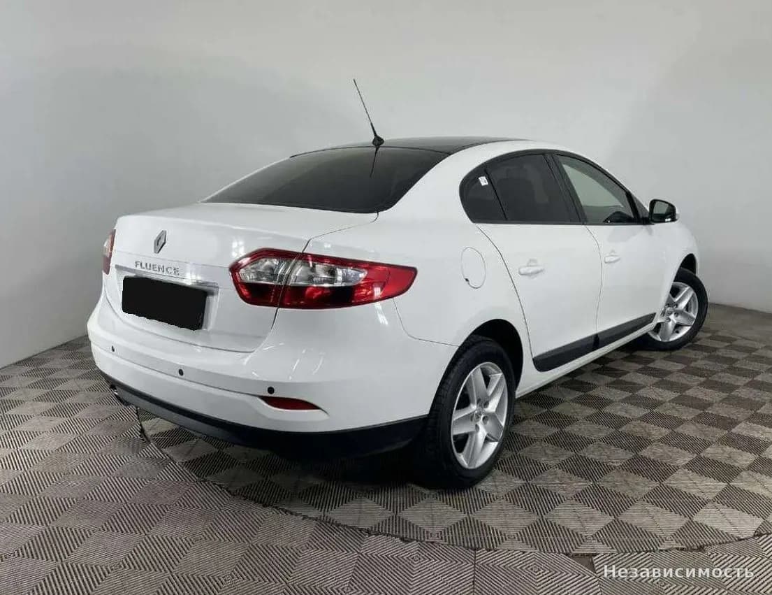 Renault Fluence 2015 с пробегом — фото 6