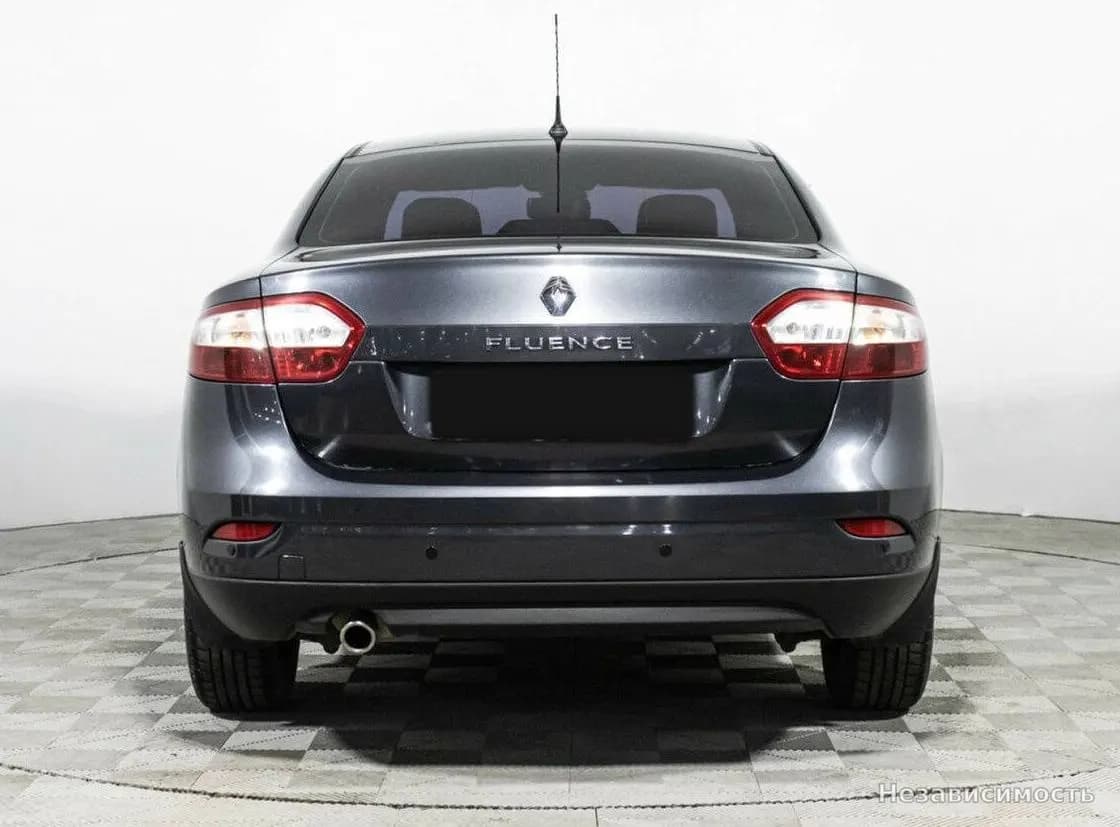 Renault Fluence 2012 с пробегом — фото 6