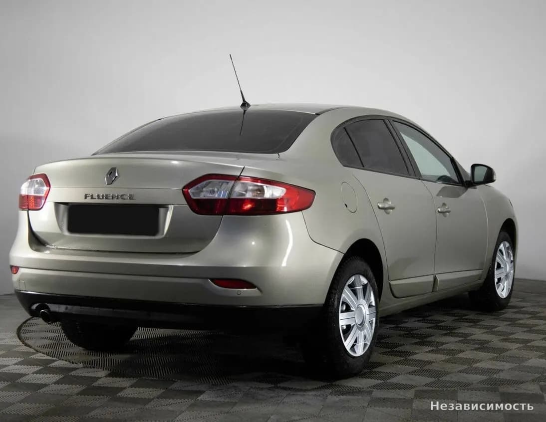 Renault Fluence 2014 с пробегом — фото 4