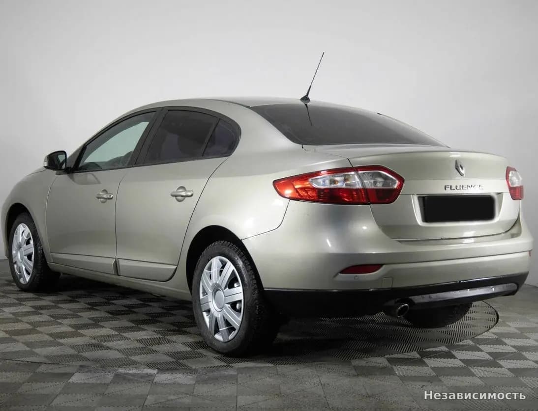 Renault Fluence 2014 с пробегом — фото 6
