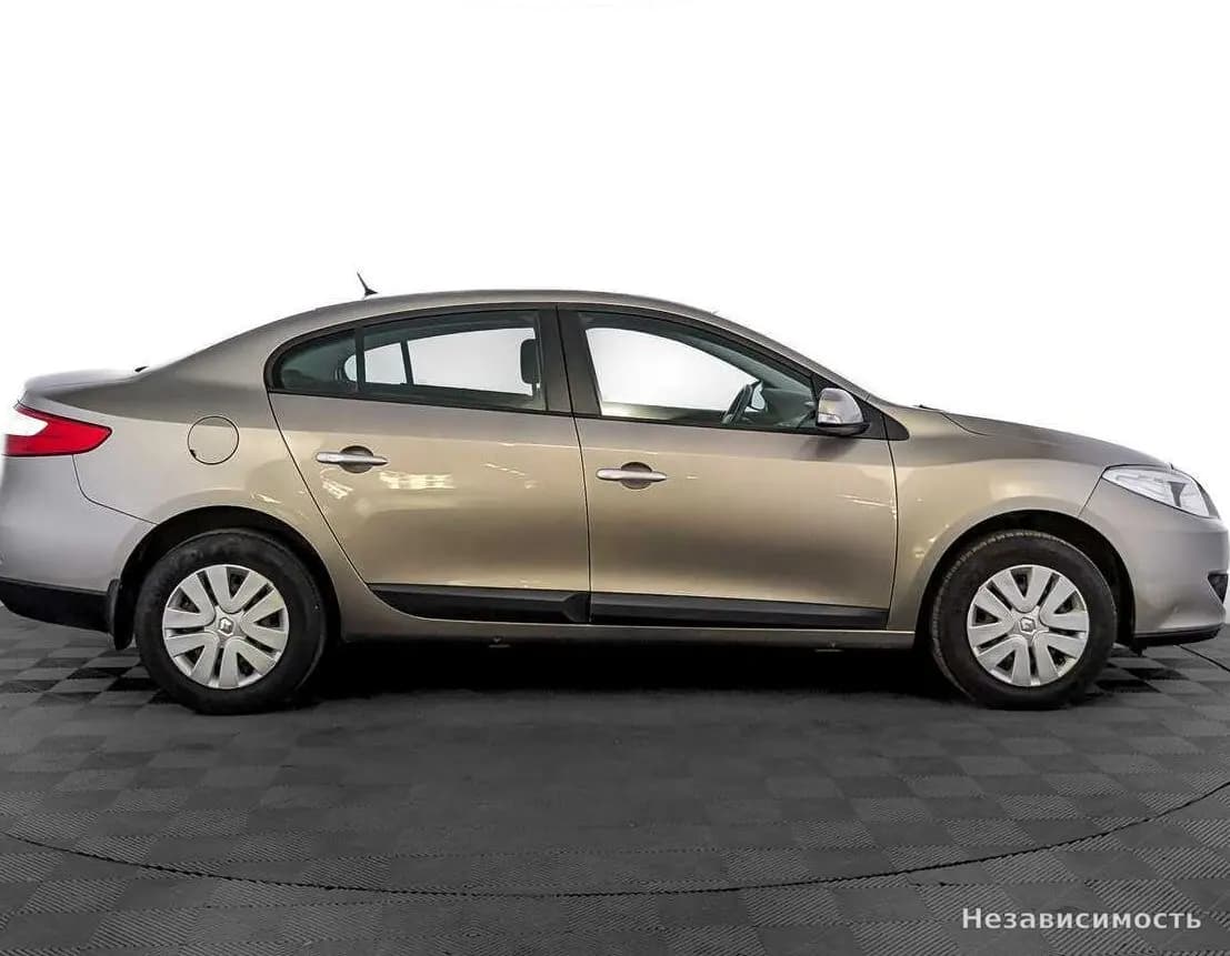 Renault Fluence 2012 с пробегом — фото 4