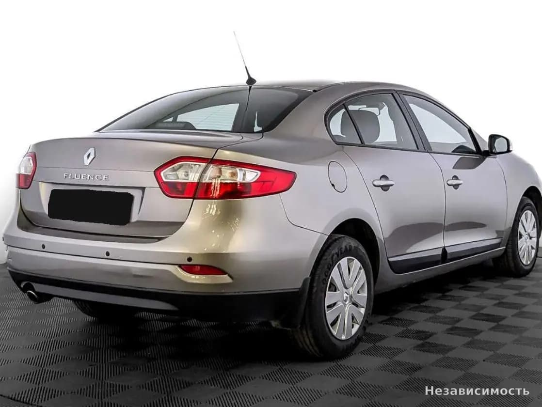 Renault Fluence 2012 с пробегом — фото 5
