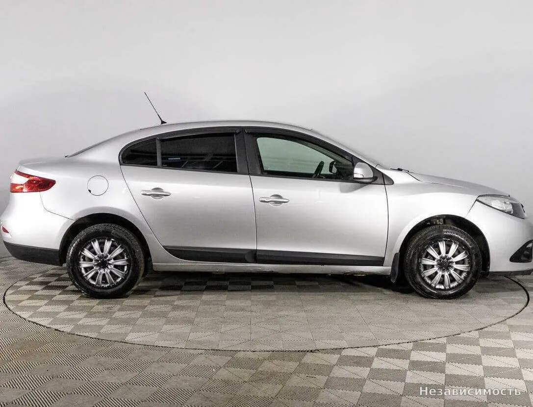 Renault Fluence 2014 с пробегом — фото 4