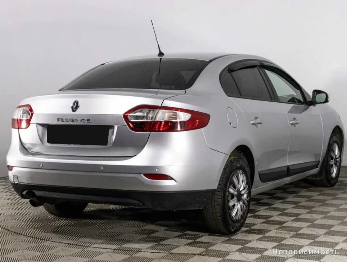 Renault Fluence 2014 с пробегом — фото 5